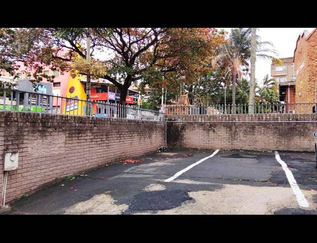 1 BEDROOM APARTMENT FOR SALE IN OVERPORT